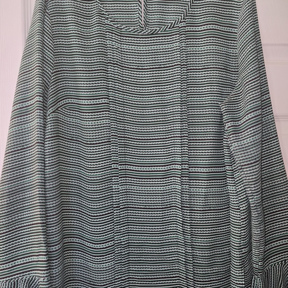 Liz Claiborne Mint and Black Striped Long-Sleeve Blouse - Picture 4 of 5